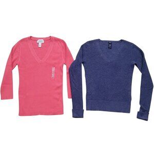 Lot of 2 V-Neck Stretchy Y2K Sweaters Old Navy and Gap Pink and Blue New